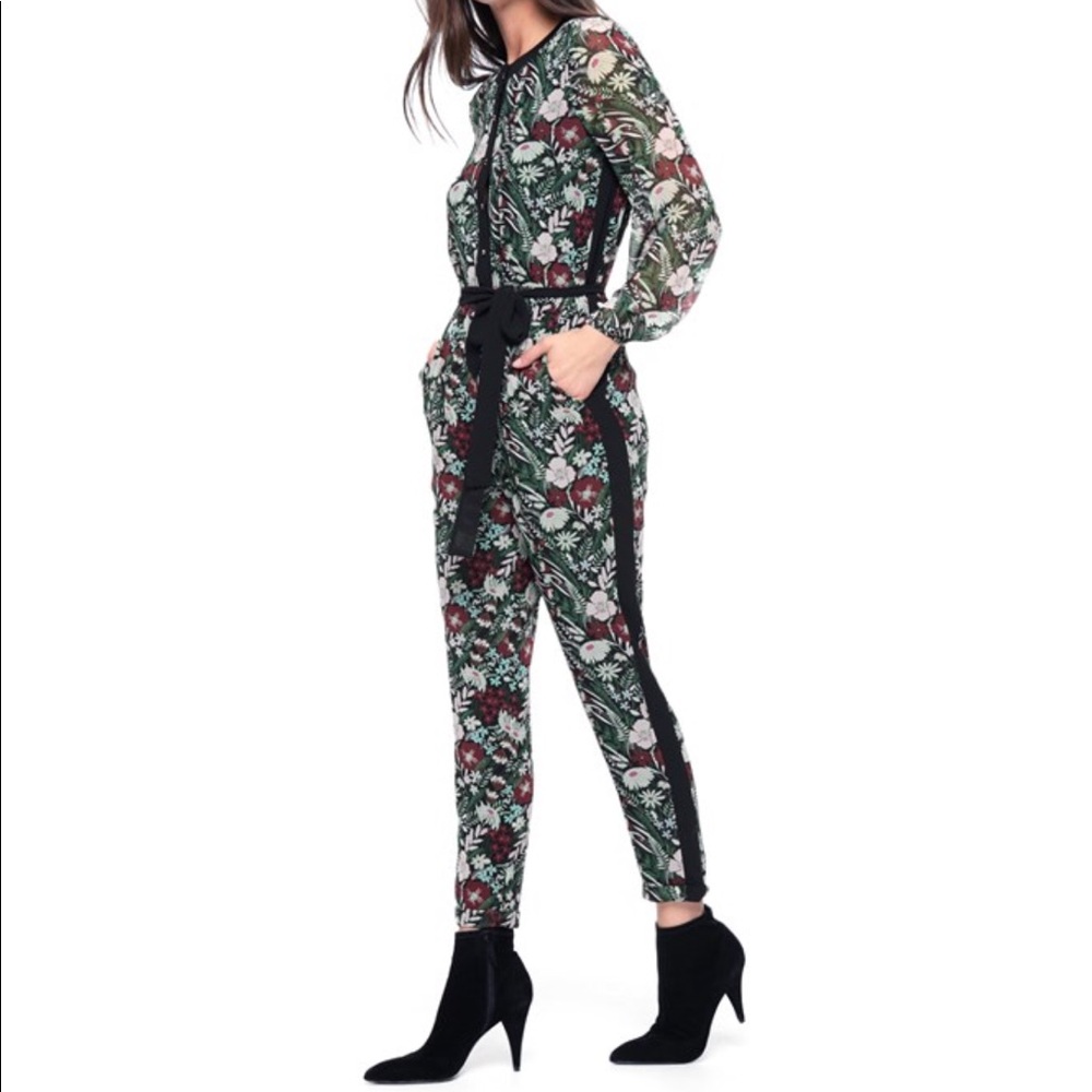 •Juicy Couture• Secret Garden Floral Jumpsuit